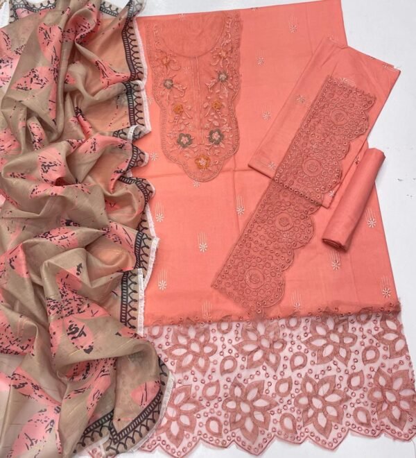 Mushq Embroidered Lawn 3-Piece Suit